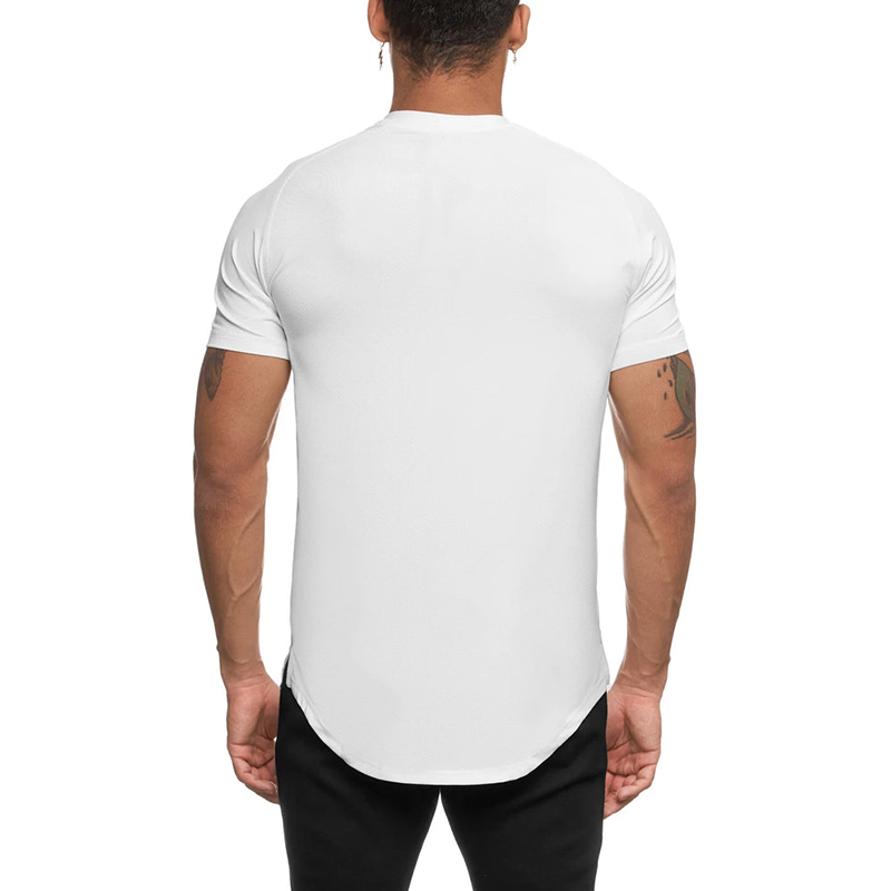 เสื้อยืดวิ่งน้ำหนักเบาสำหรับผู - Running Gear Tank บทวิจารณ์และราคา